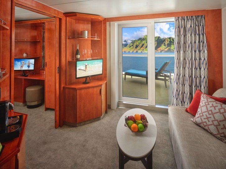 2-Bedroom Aft-Facing Family Suite with Balcony on Pride of America