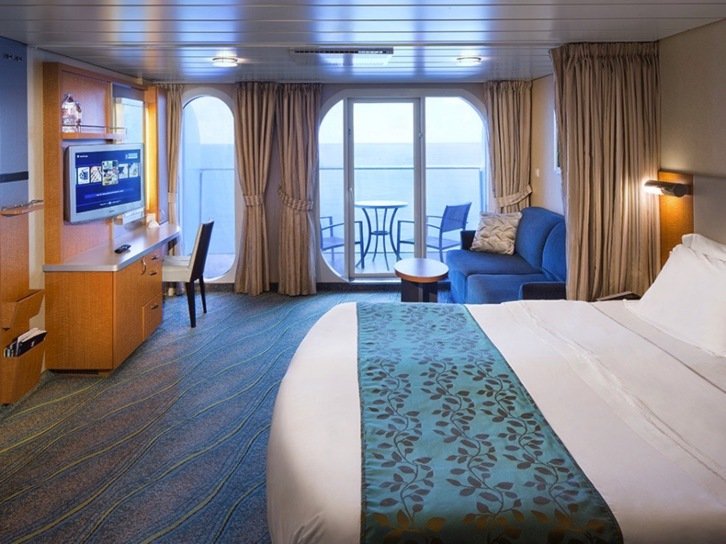 Ultra Spacious Ocean View with Large Balcony cabin on Oasis of the Seas