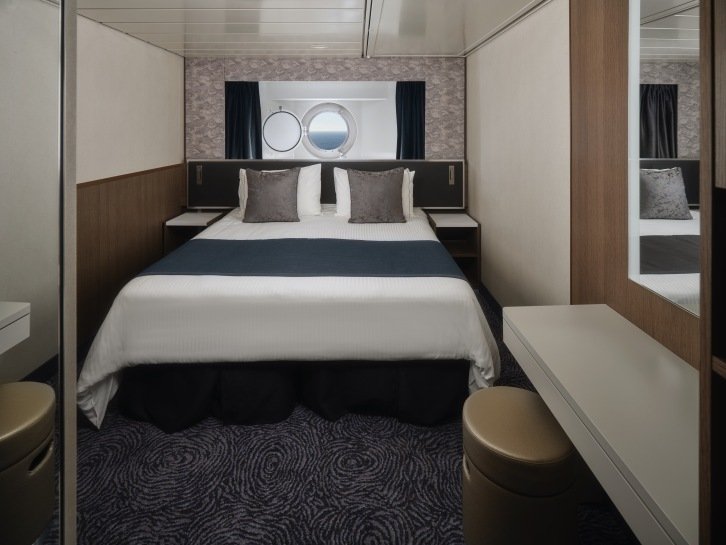 Family Oceanview cabin on Norwegian Spirit
