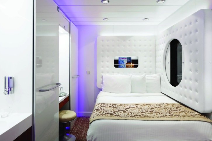 Solo Studio cabin on Pride of America