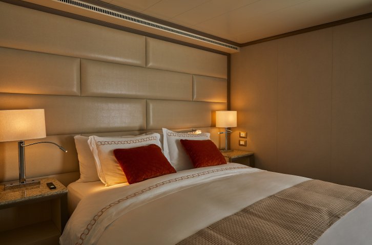 Medallion Suite on Silver Shadow