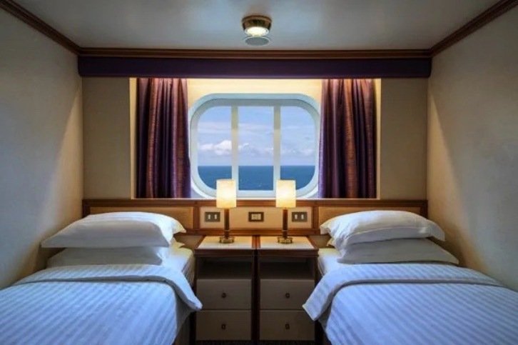 Sea View Cabin (Obstructed View) on Ventura