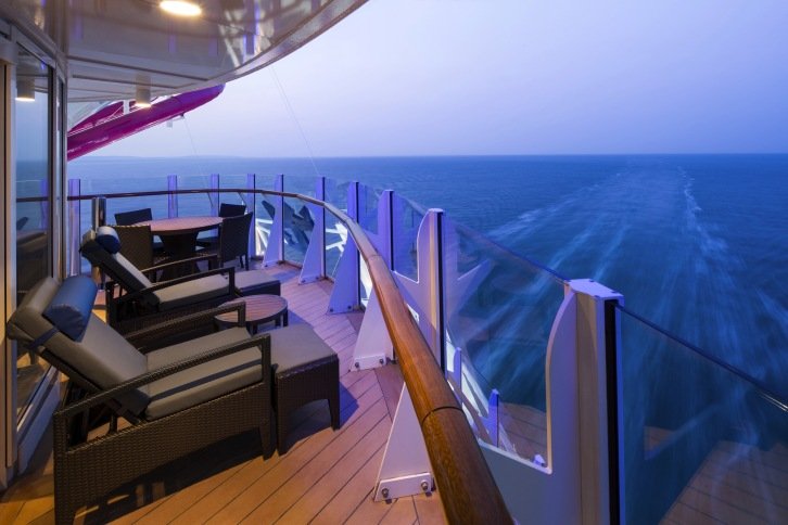 Spacious AquaTheatre Suite - 1 Bedroom on Harmony of the Seas