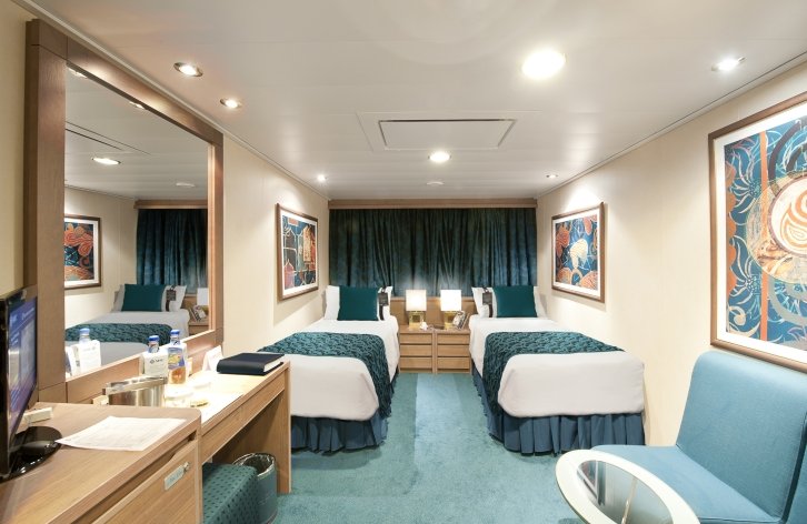 Deluxe Ocean View with Obstructed View cabin on MSC Magnifica