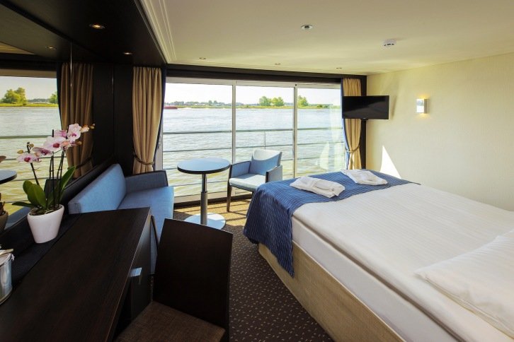 Panorama Suite on Avalon Illumination