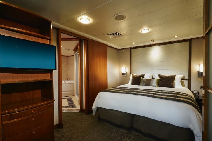 Owner's Suite with Large Balcony on Norwegian Sun