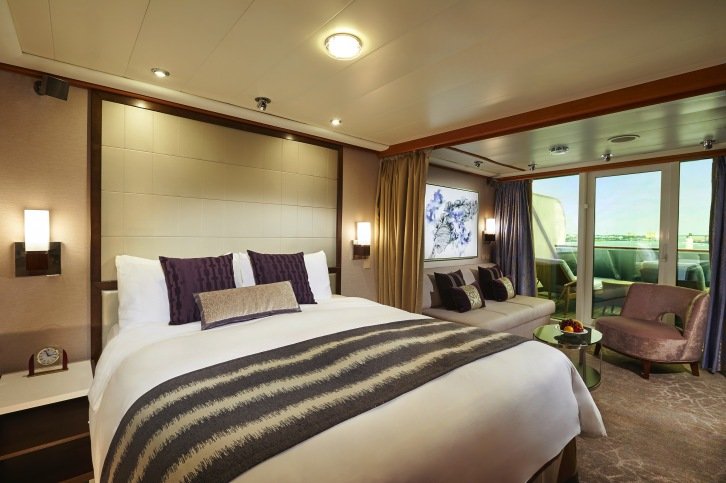 Forward-Facing Penthouse with Balcony on Norwegian Sun
