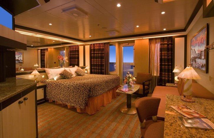 Cloud 9 Spa Suite on Carnival Splendor