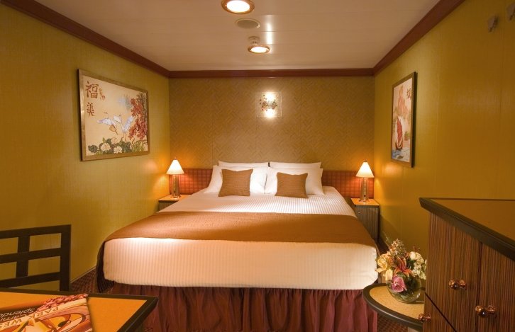 Cloud 9 Spa Interior cabin on Carnival Splendor