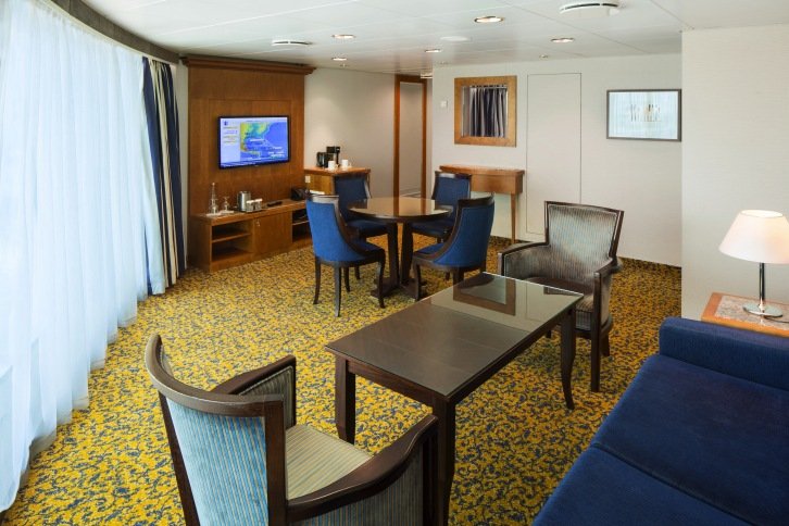 Ocean View Suite - 2 Bedroom (No Balcony) on Serenade of the Seas