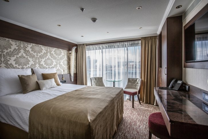 Standard Suite (Diamond Deck) on MS Emily Bronte