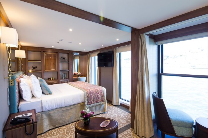 Deluxe Suites on MS Douro Elegance