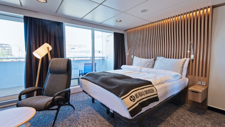 Arctic Superior | Wheelchair-accessible outside cabin with balcony on MS Roald Amundsen