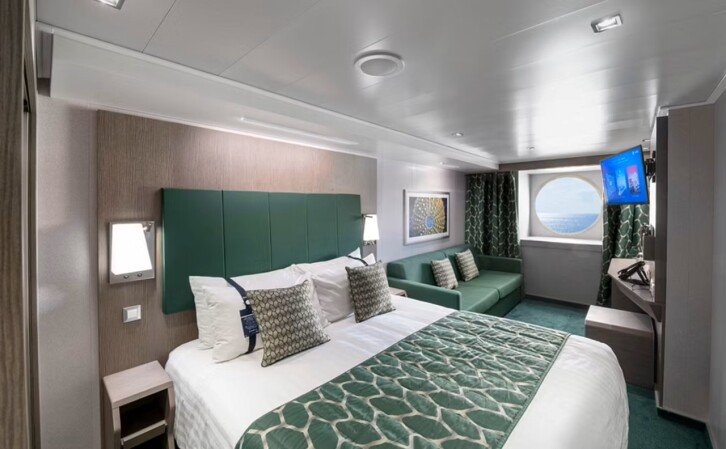 Deluxe Ocean View cabin on MSC Seaview