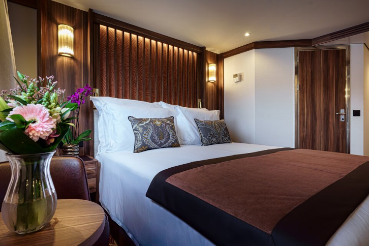 Category D/E Staterooms on AmaDouro