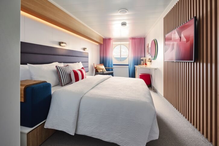 The Sea View cabin on Scarlet Lady