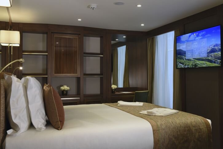 Deluxe Balcony Suites on MS Douro Splendour