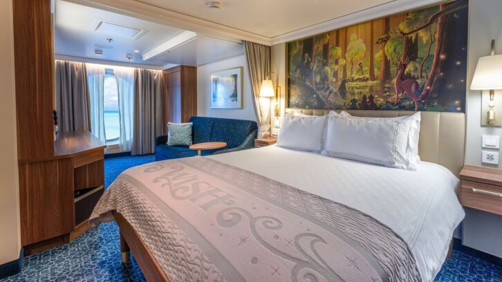 Deluxe Family Oceanview Stateroom on Disney Wish
