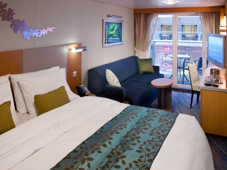 Neighbourhood Guarantee cabin on Wonder of the Seas