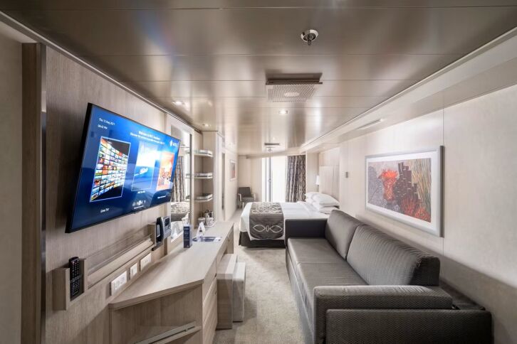 Premium Suite Aurea with Whirlpool on MSC Seascape