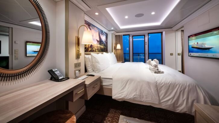 Concierge 1-Bedroom Suite with Verandah on Disney Treasure