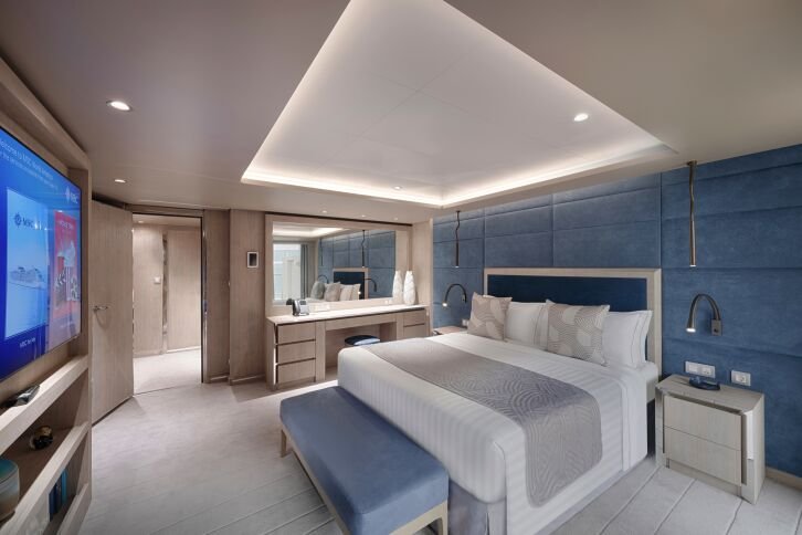 MSC Yacht Club Owner's Suite With Whirlpool Bath on MSC World America