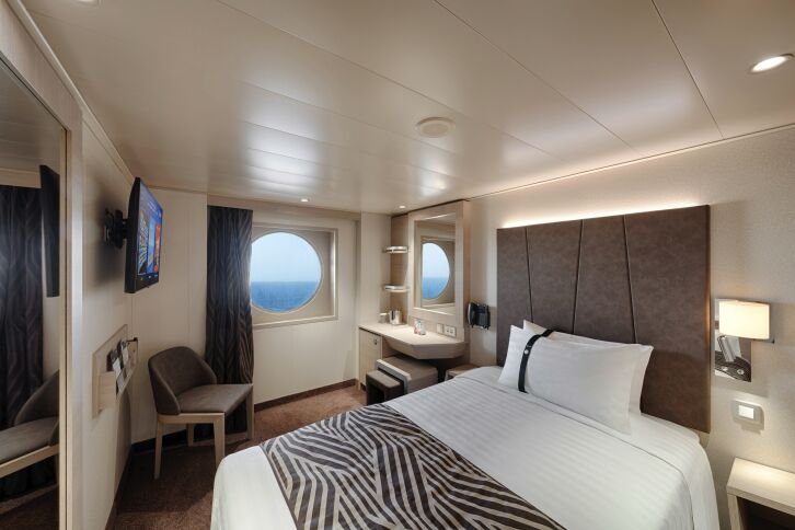 Guarantee Outside cabin on MSC World Asia